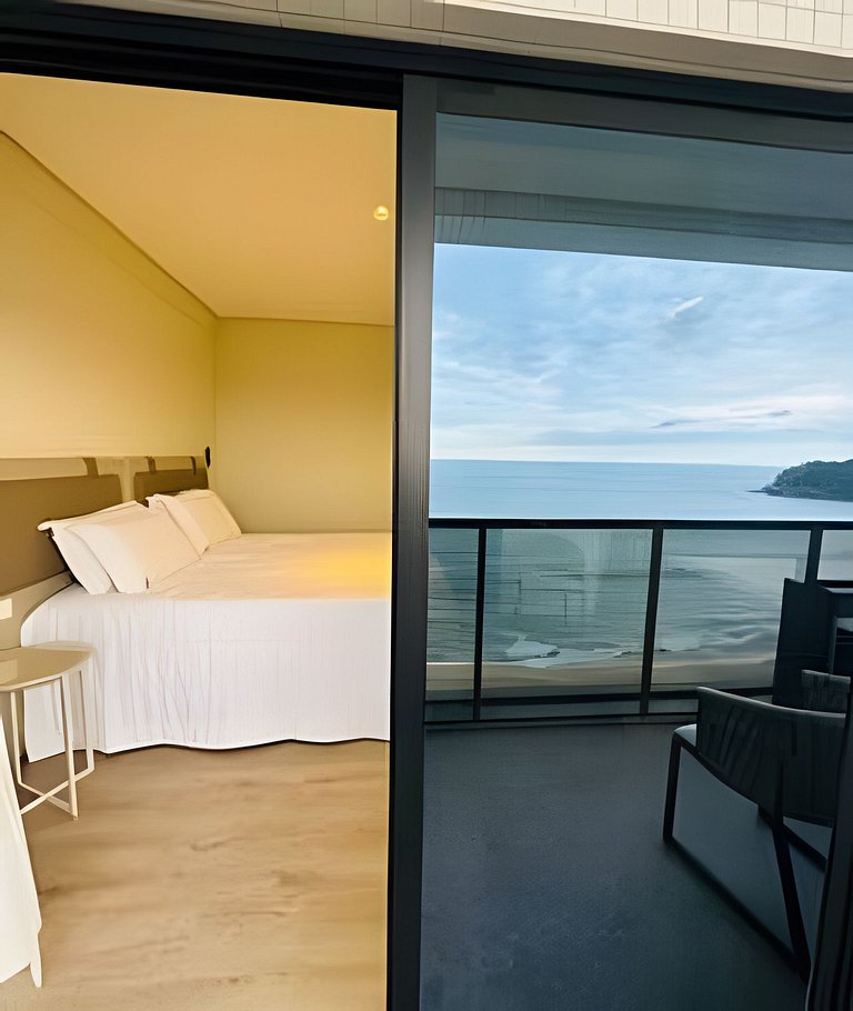 Exclusividade Frente Mar com Hidro e Café da Manhã