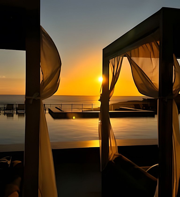 Exclusividade Frente Mar com Hidro e Café da Manhã
