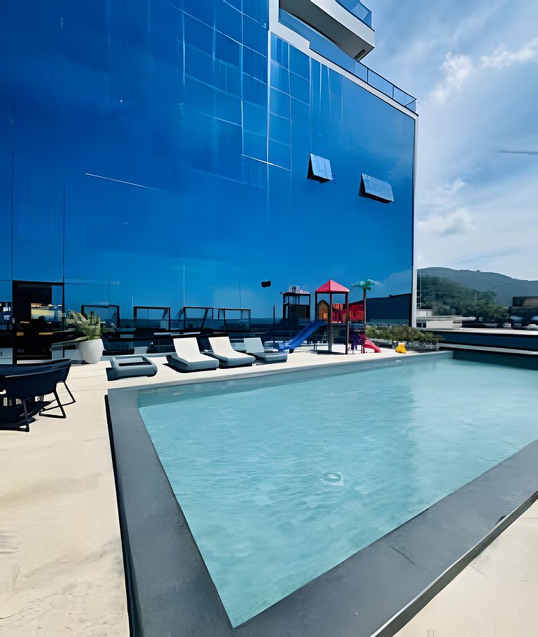 Exclusividade Frente Mar com Hidro e Café da Manhã