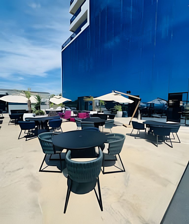 Exclusividade Frente Mar com Hidro e Café da Manhã