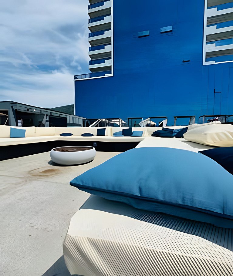 Exclusividade Frente Mar com Hidro e Café da Manhã