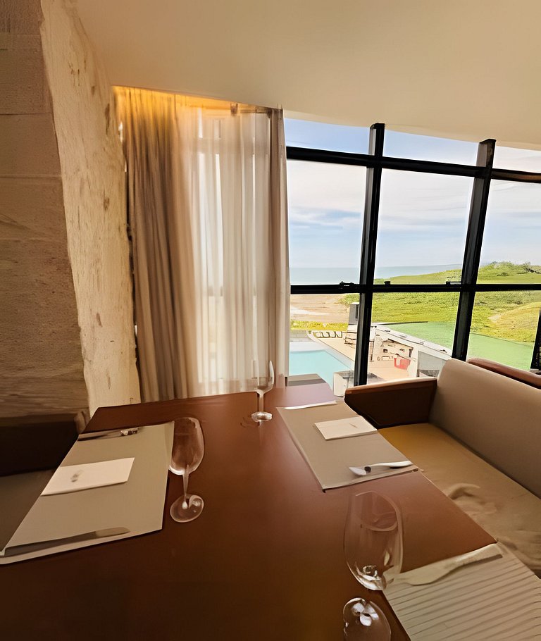 Exclusividade Frente Mar com Hidro e Café da Manhã