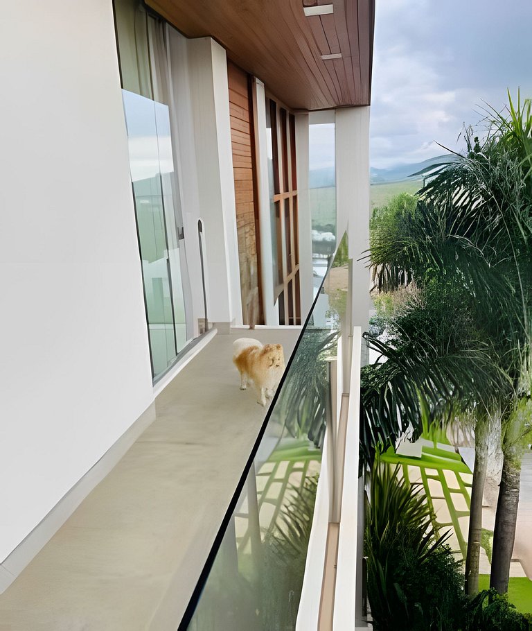 Mansão Exclusiva em Escarpas do Lago