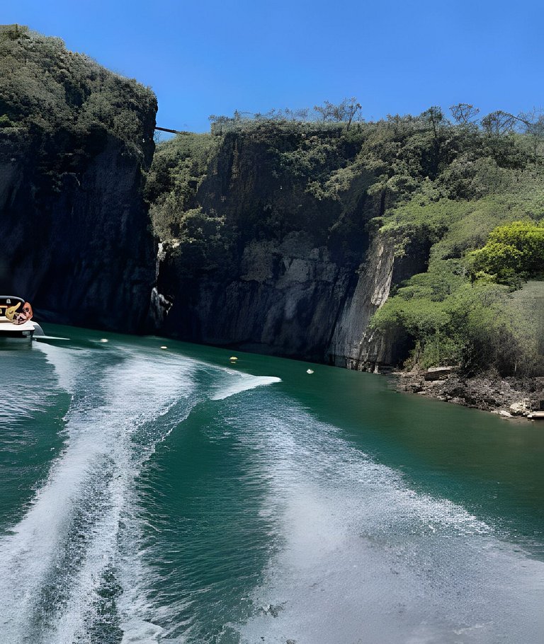 Mansão Exclusiva em Escarpas do Lago